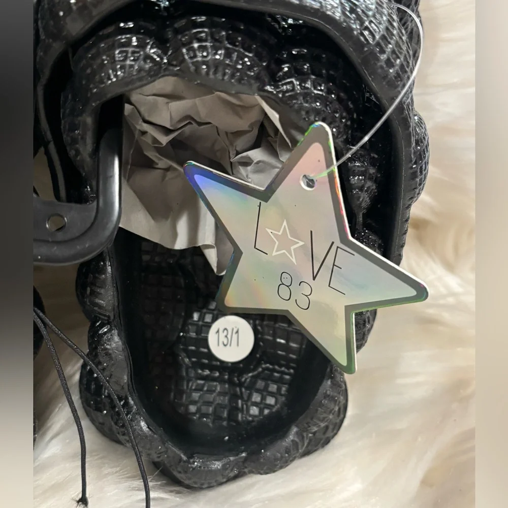 Love sparkly black